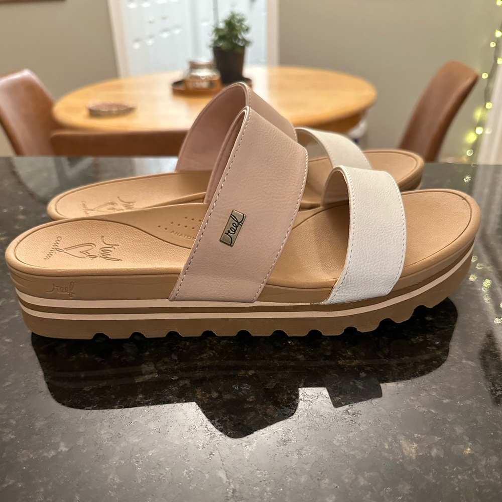 Reef Women's Banded Horizon Hi Seashell Platform Sandals, size 10